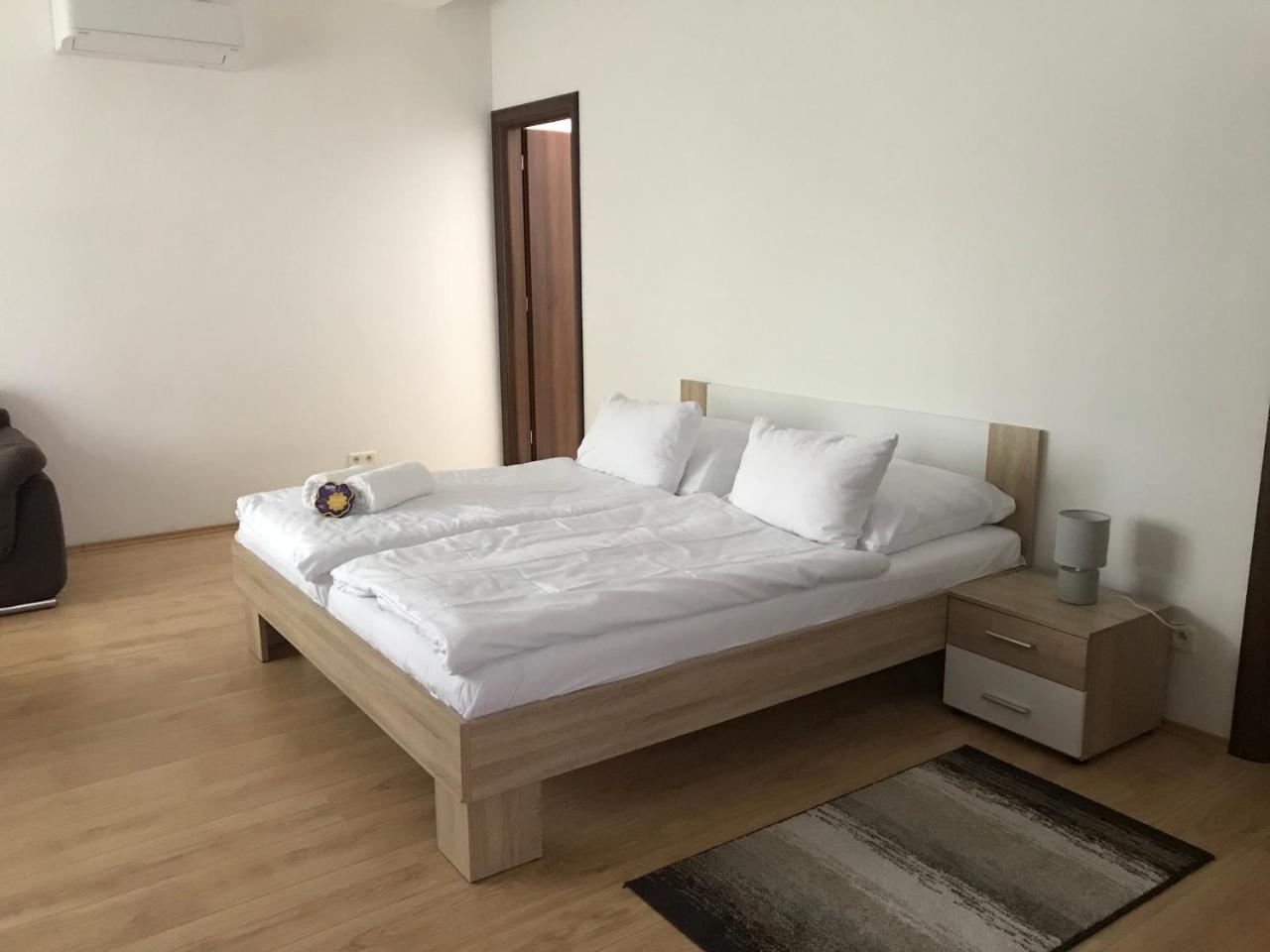 River View Residence Bratislava Luaran gambar