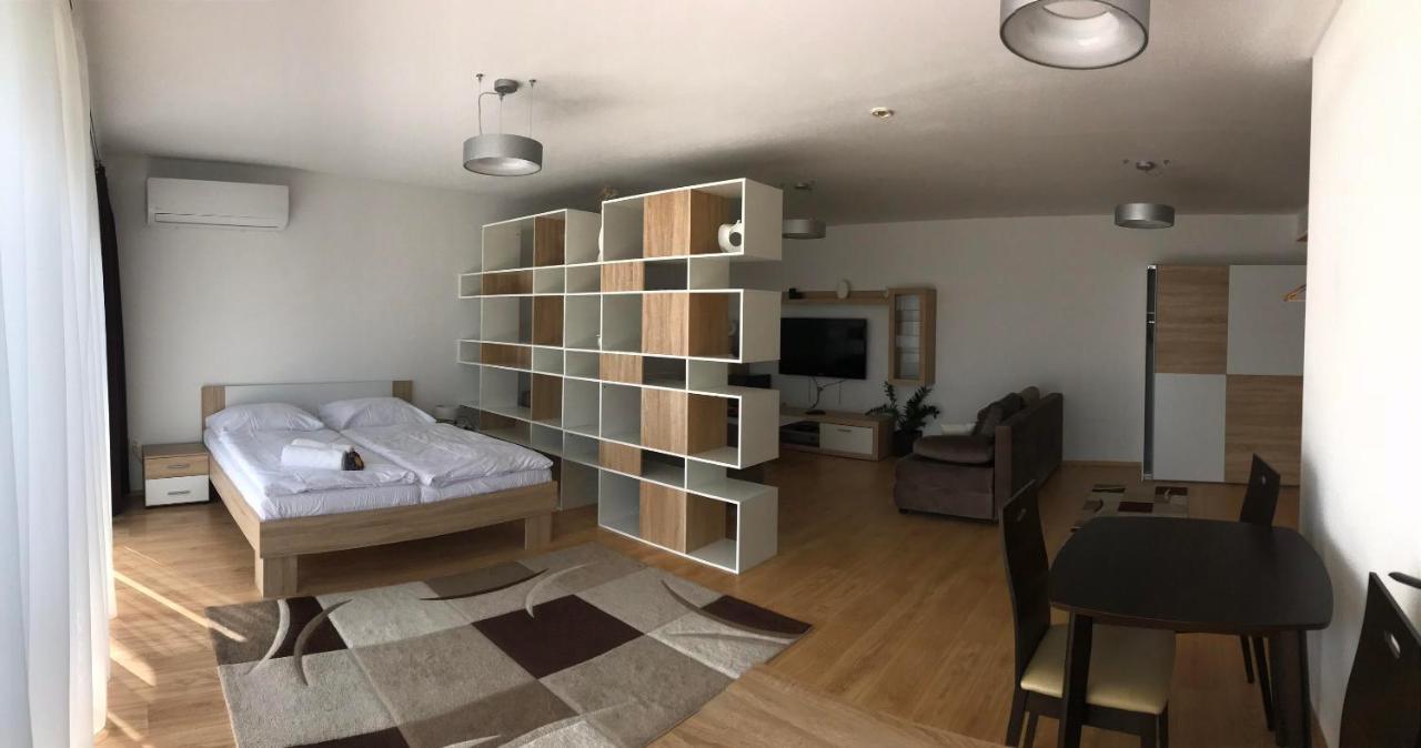 River View Residence Bratislava Luaran gambar