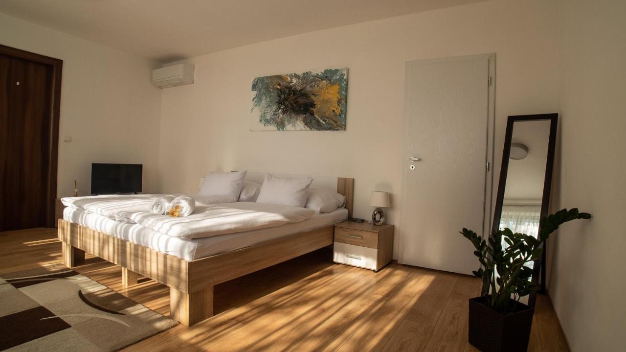 River View Residence Bratislava Luaran gambar